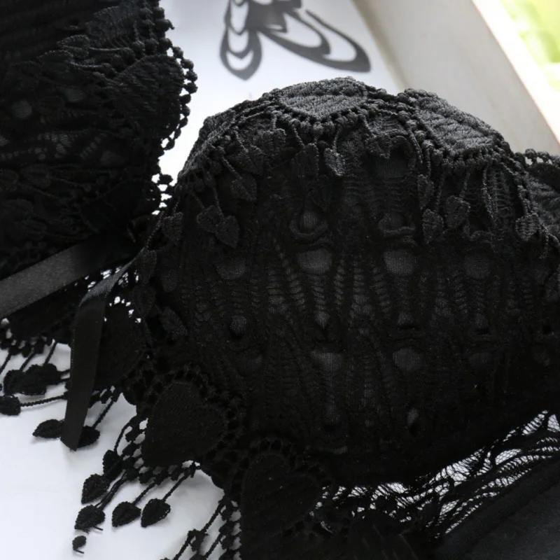 

Women Sexy Push Up Bra Ladies Lace Gather Bra Large Size Breathable Sexy Lace Jacquard Solid Bra For Women