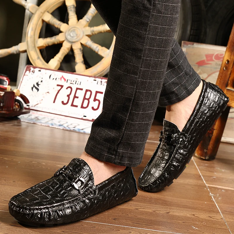 

Men genuine Leather Casual Shoes Soft Loafers Men outdoor breathable Moccasins Shoes Slip-on Men flats Lightweight Shoes men