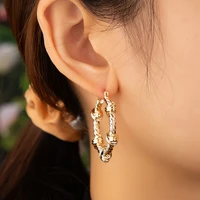women jewelry metal hoop earrings popular design hot selling fashion gold color metal earrings for girl fine accessories