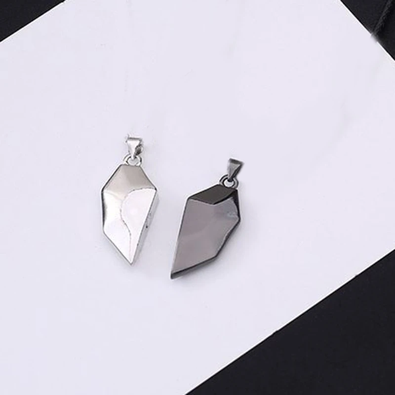 

2Pcs Lover Heart Pendant Magnetic Distance Faceted Heart Pendant Friendship Wishing Stone Puzzle Pendant Jewelry Making 066C