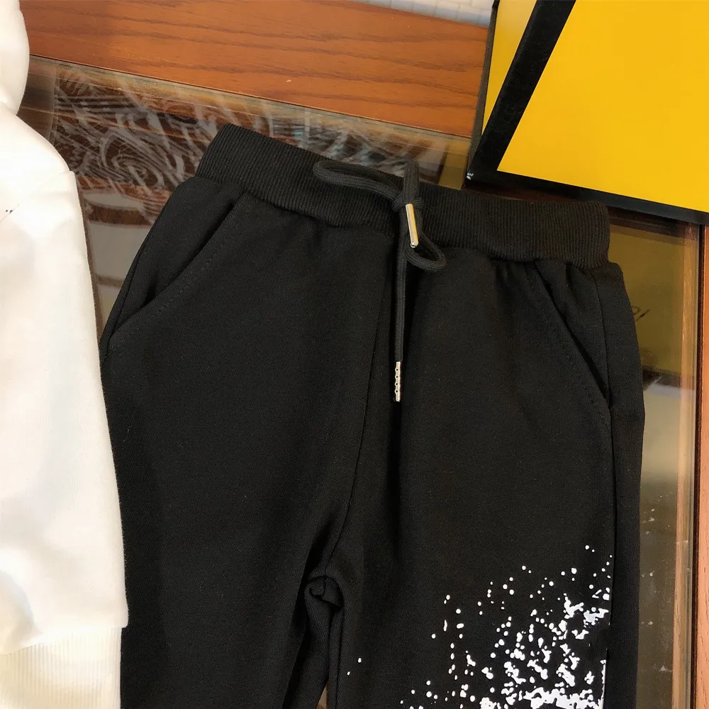 

High-end children's clothing children's suits 2021 autumn and winter boys and girls trendy children's clothing, sweaters and pan