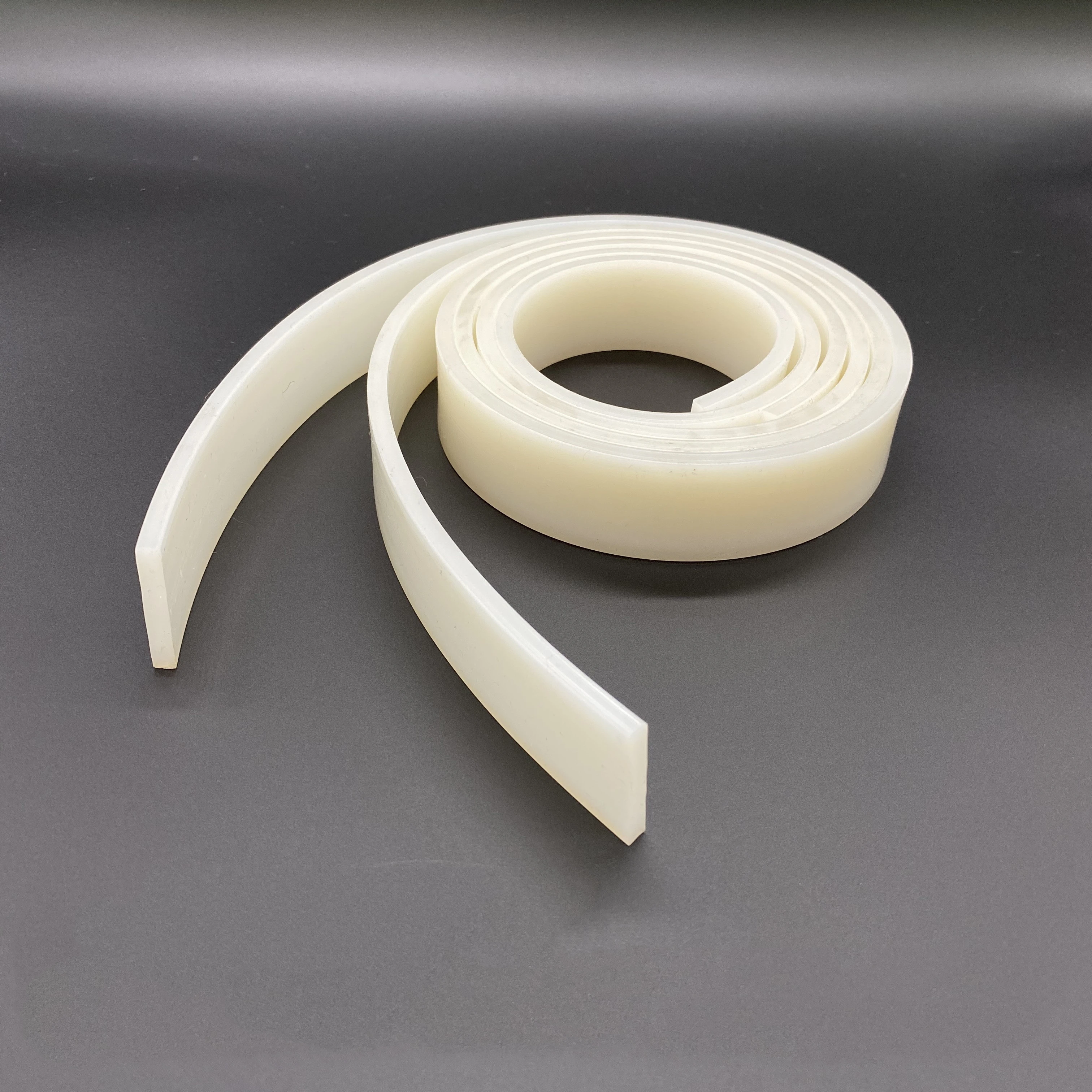 Изготовленные на заказ твердые силиконовые прокладки уплотнения термостойкие