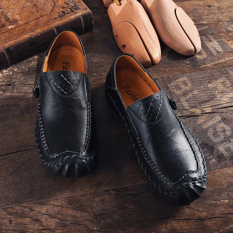 

New Fashion Moccasins Men Loafers Walking Breathable Casual Shoes Men Driving Boats Men Shoes Flats Comfortable Leather Shoes