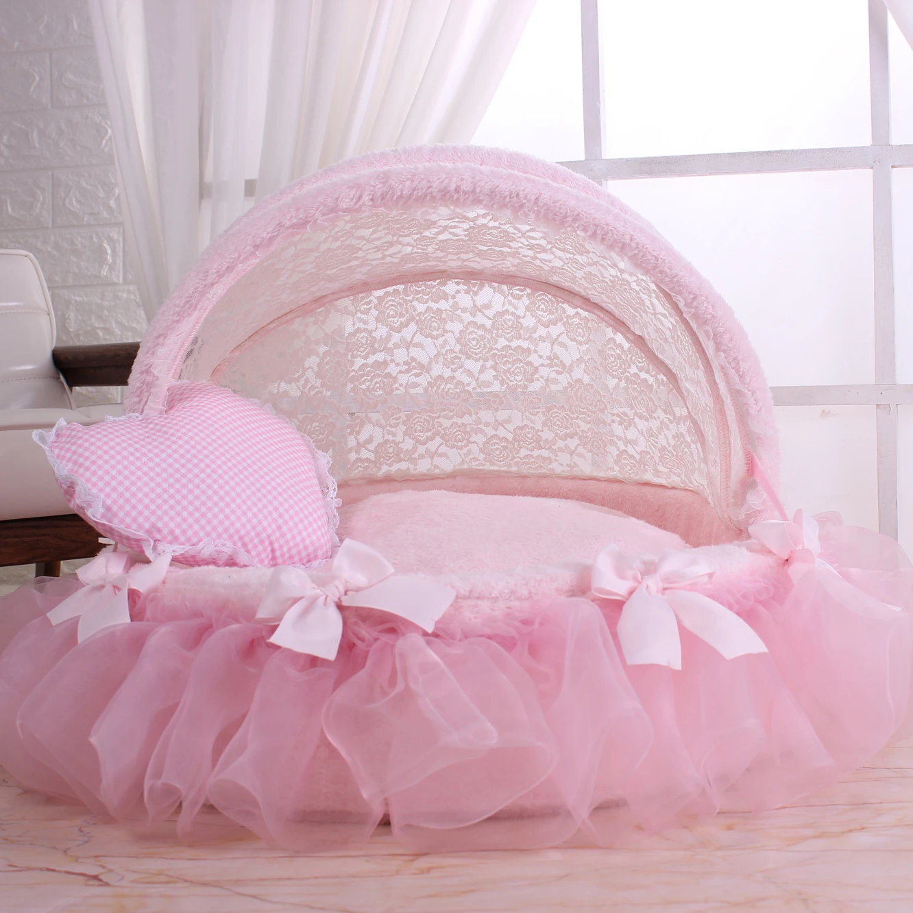 

High-End Fashion Dog Bed Palace Style Pet Cradle Bed Exquisite Doghouse Lace Dog Cradle Nest Luxury Dog Bed Dog House