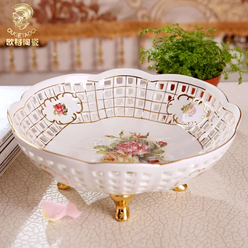 

Home accessories retro decoration living room decoration European ceramic fruit plate luxury European hollow fruit bowl