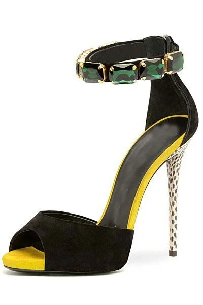 

Women's Shoes