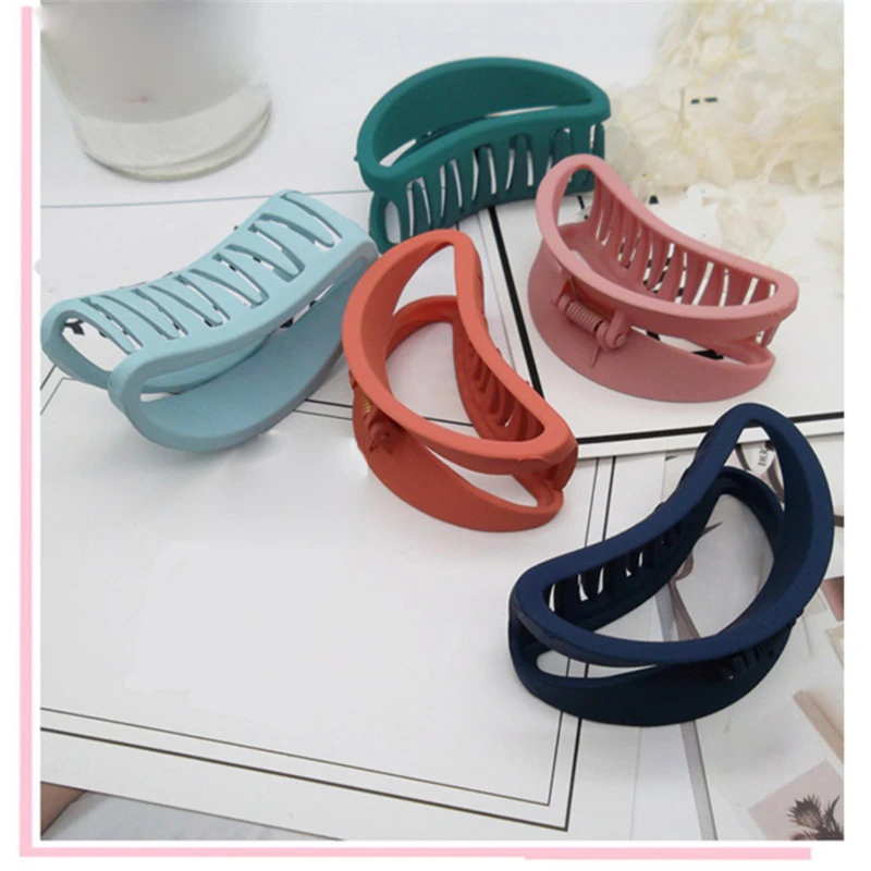 

Women Lady Hair Claw Resin Hair Clips Barrette Crab Clamp Hairs Pins Headwear Hair Accessories For Femme