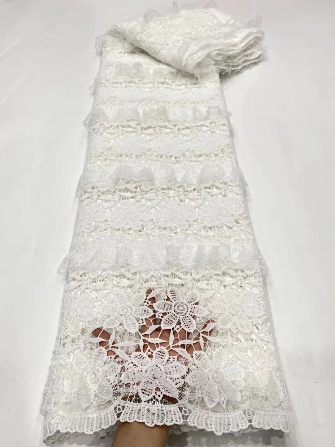 

(5yards/pc) High quality white African cord lace fabric with beautiful flowers pattern 2021 water soluble lace for party WZZ002