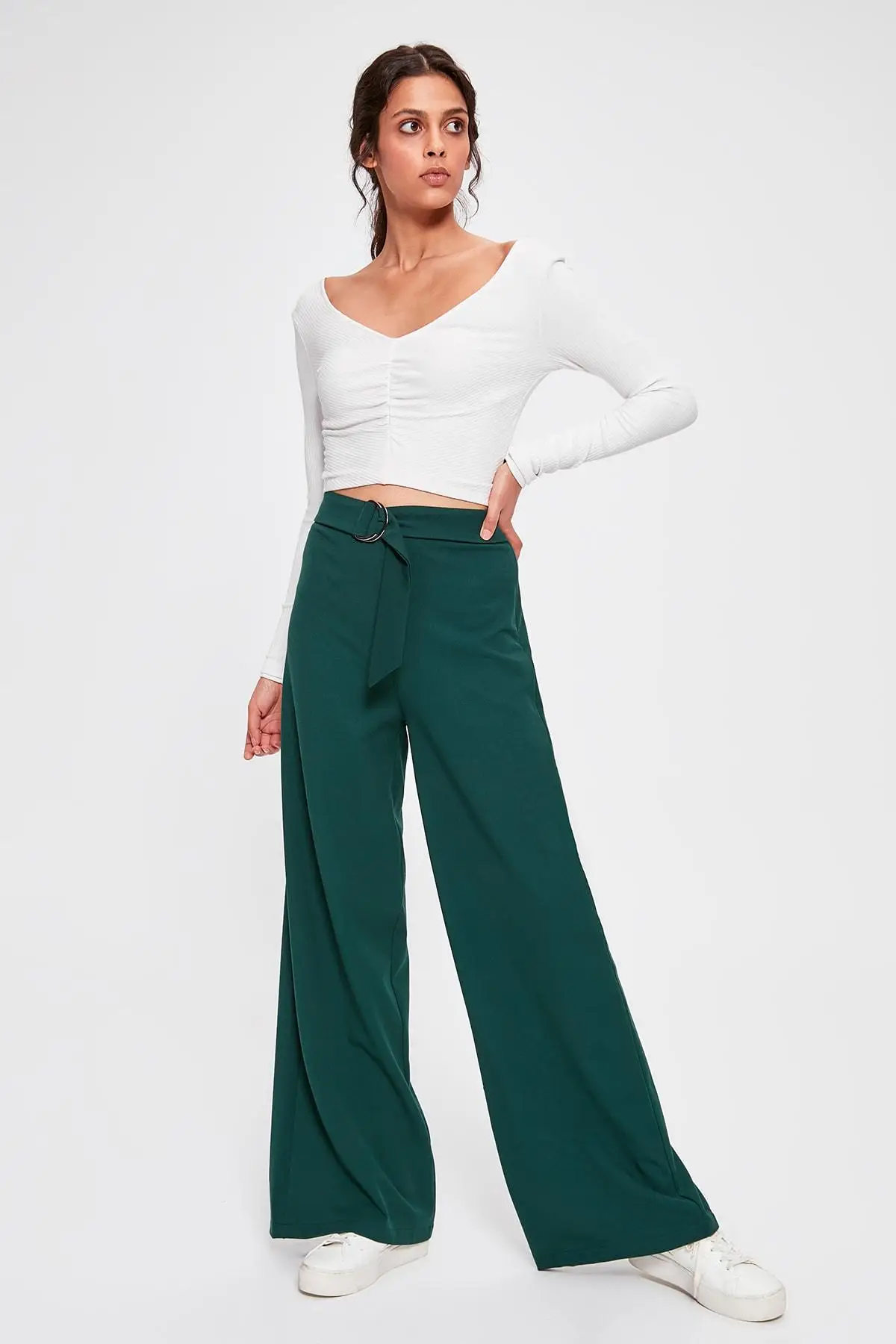 Trendyol зеленые брюки со шнуровкой TWOAW20PL0353
