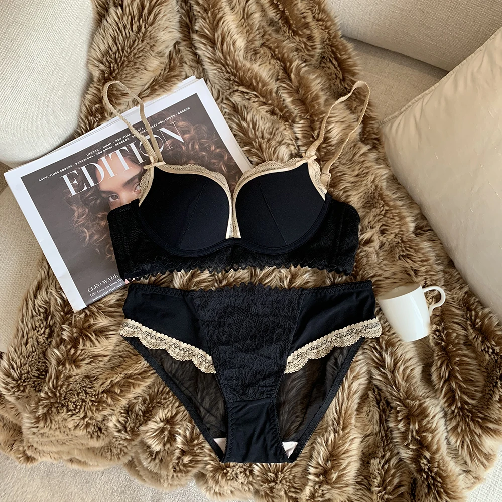 

Wriufred Modal Latex Underwear Women's Small Chest Gathering Lingerie Briefs Set Adjustable Nipple Lace Anti-sagging Bra Set