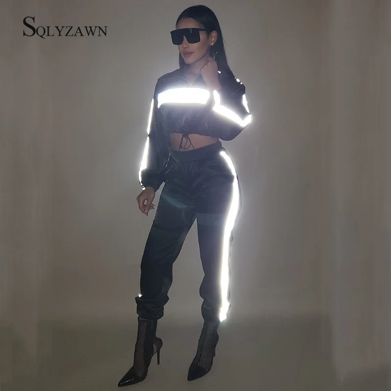 

Reflective Stripe Autumn Two Piece Jogger Suit Set Women Black Long Sleeve Sweatshirt Crop Top and Pants Matching Sports Outfits