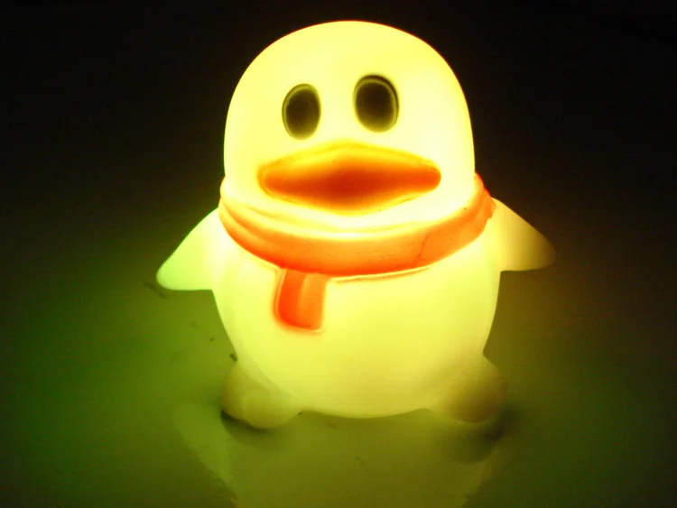 

toy plastic Qq Discus The Light Colorful Automatically Transform Led Unisex Movie & Tv Toy Plastic Flashing Electronic 2020