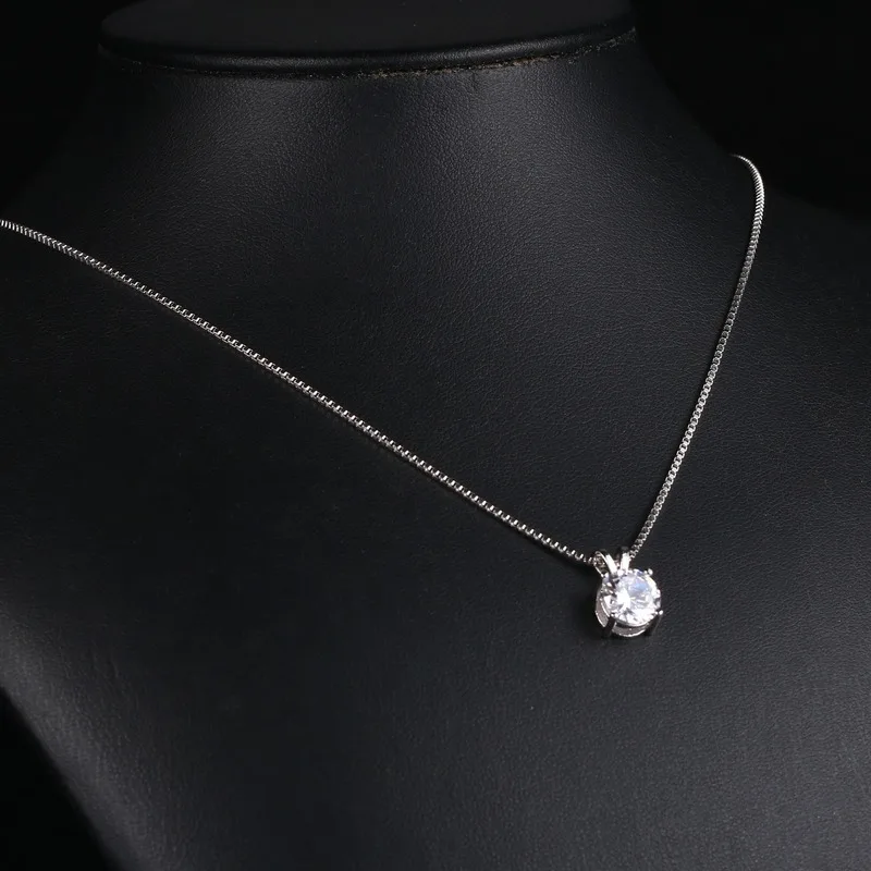 

Silver Color Necklace Rhinestone Pendant Necklace for Women White Gold Gemstone Choker Clavicle Chain Necklaces Jewelry Female