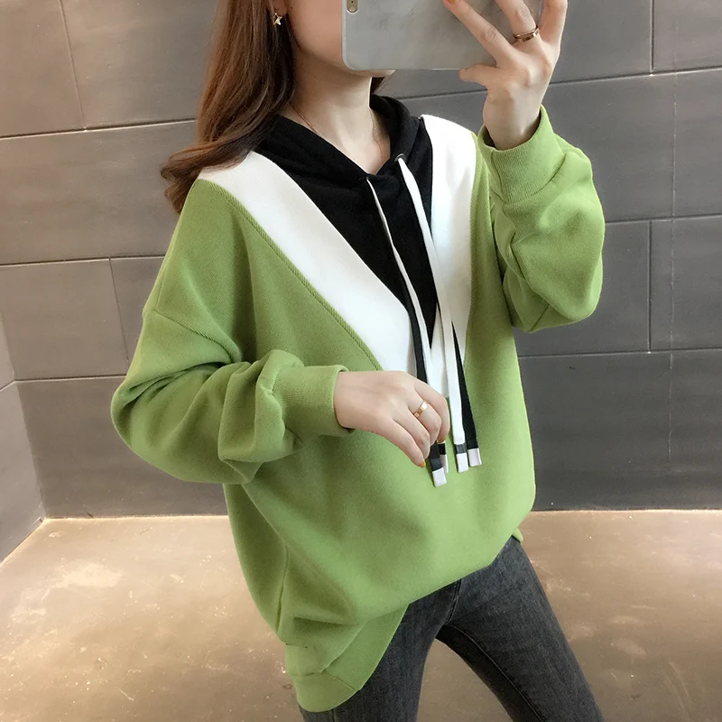 

Wei Yi 2020 new women's autumn color matching V loose Korean tide Joker women's spring hooded jacket