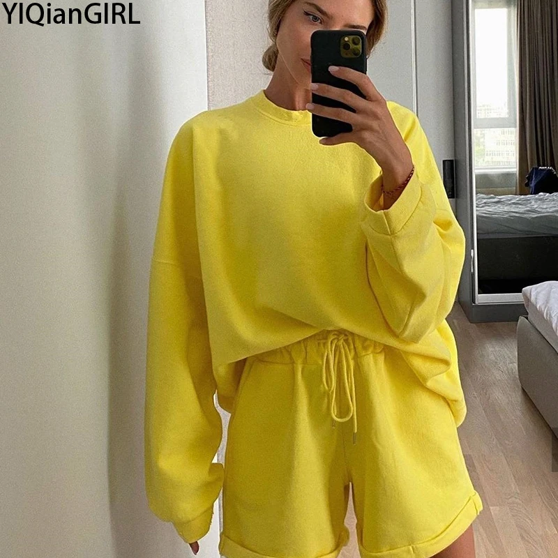 

New Ladies Sportswear Two-Piece Autumn And Winter Streetwear Sports Shirt + Sports Shorts Suit Loose Fashion Casual Suit Sweater