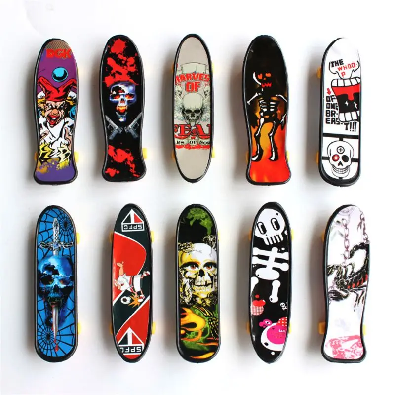 

Cool Skull FingerBoard Mini Skateboard Kid Toy Party Favor Gift