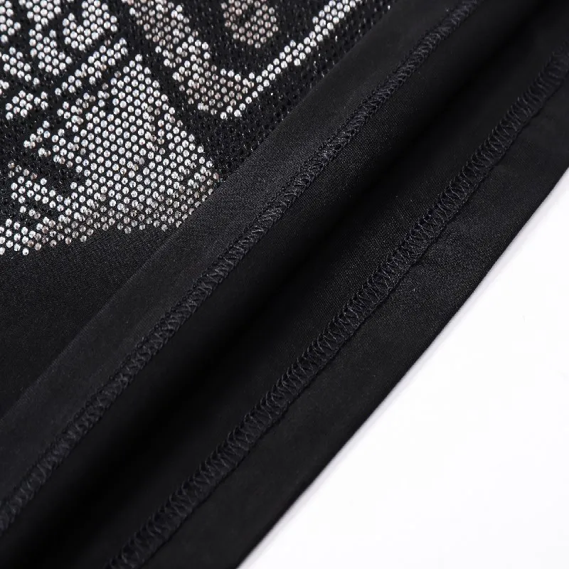 

UVRCOS New Man Clothing Fashion Skull Rhinestones Crystal Streetwear Cotton Tshirt Men Cotton Funny Round Neck Short sleeve