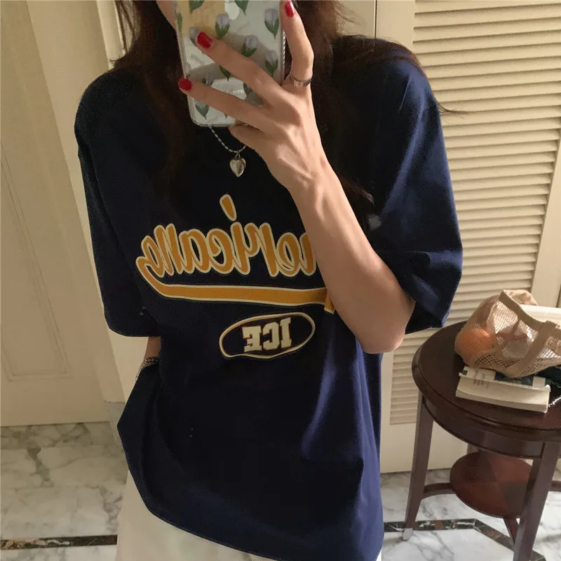 

Корейская летняя Свободная Женская футболка Hzirip с буквенным принтом и круглым вырезом, лидер продаж 2021, модная универсальная повседневная ...