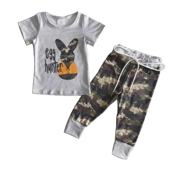 

Комплект одежды для маленьких мальчиков, Пасхальный кролик с буквенным принтом, с коротким рукавом, камуфляжные штаны, эксклюзивная одежда ...