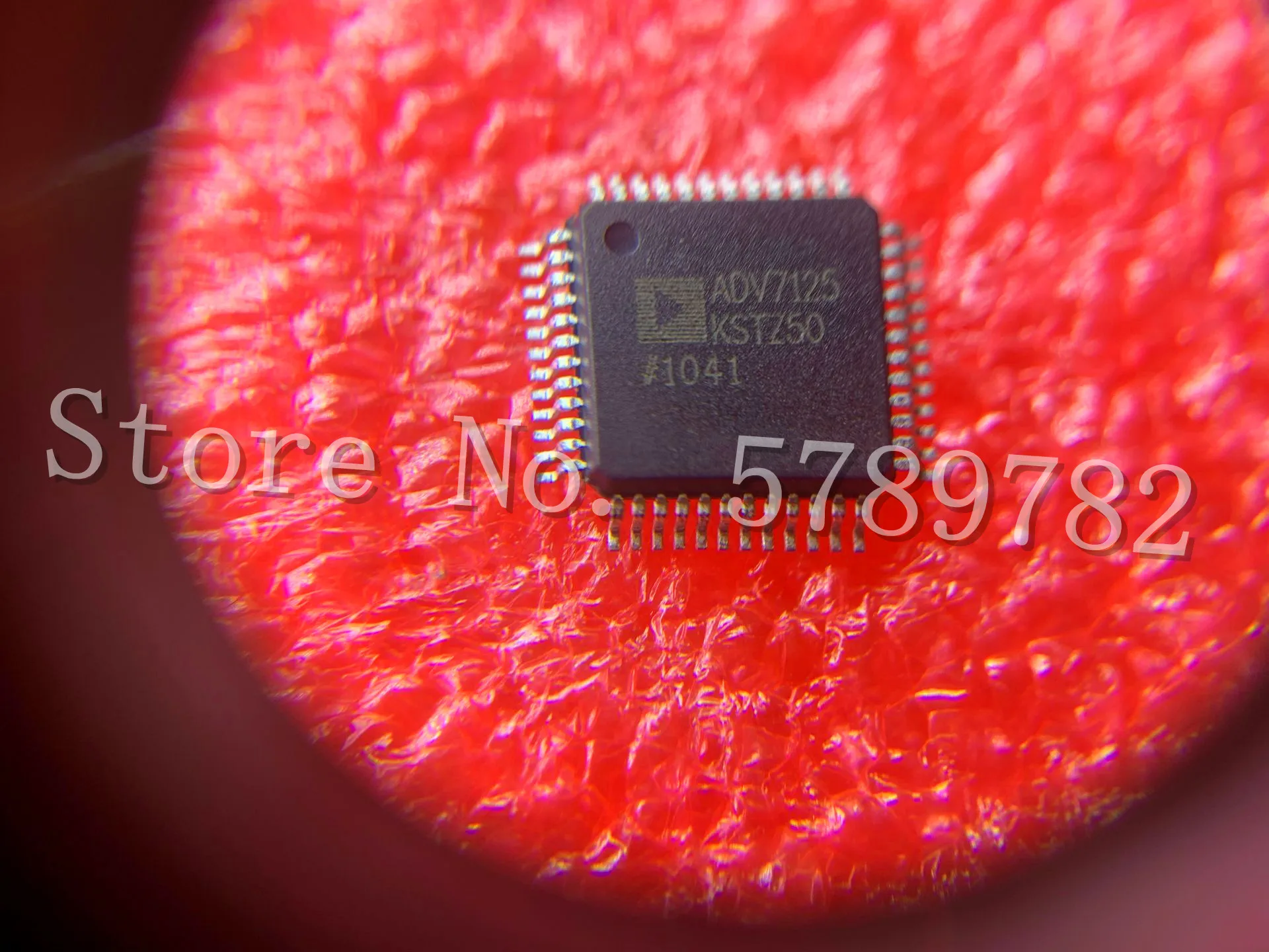 

1 шт./лот ADV7125 ADV7125KSTZ50 LQFP48