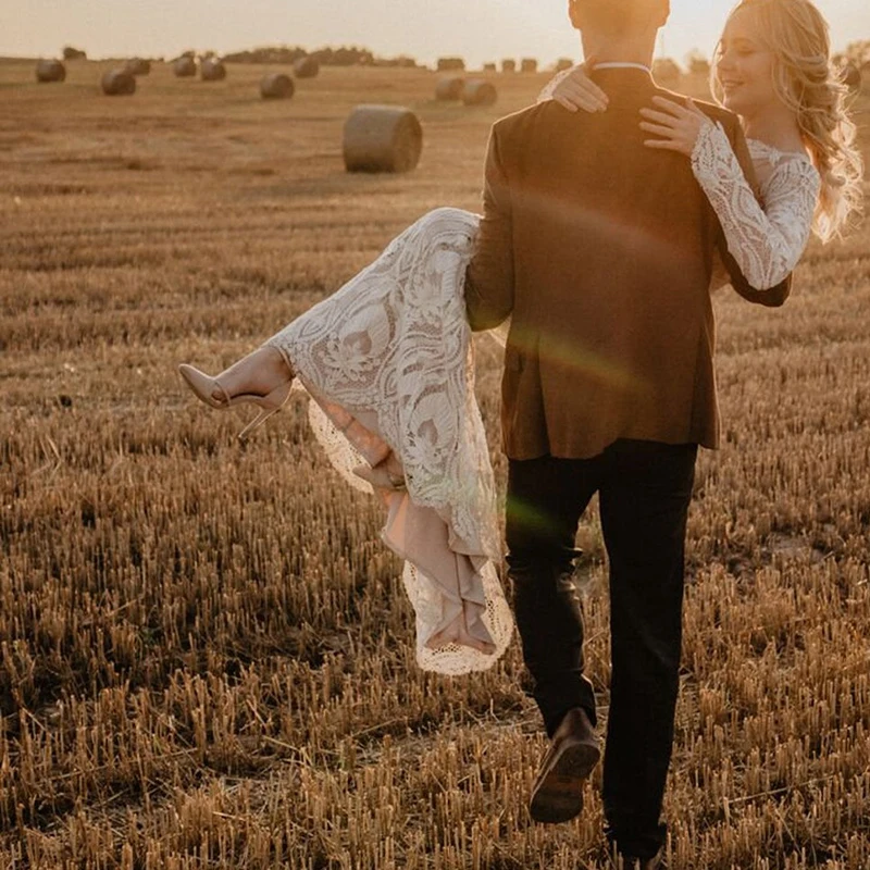 Богемное свадебное платье #10165 в стиле бохо с длинными рукавами кружевное