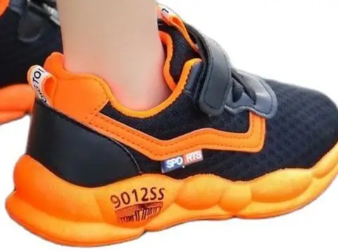 

Spring and Autumn New Style Children's Sports Shoes Boys'shoes Boys and Girls'casual Shoes Net Top Breathable Student Shoes