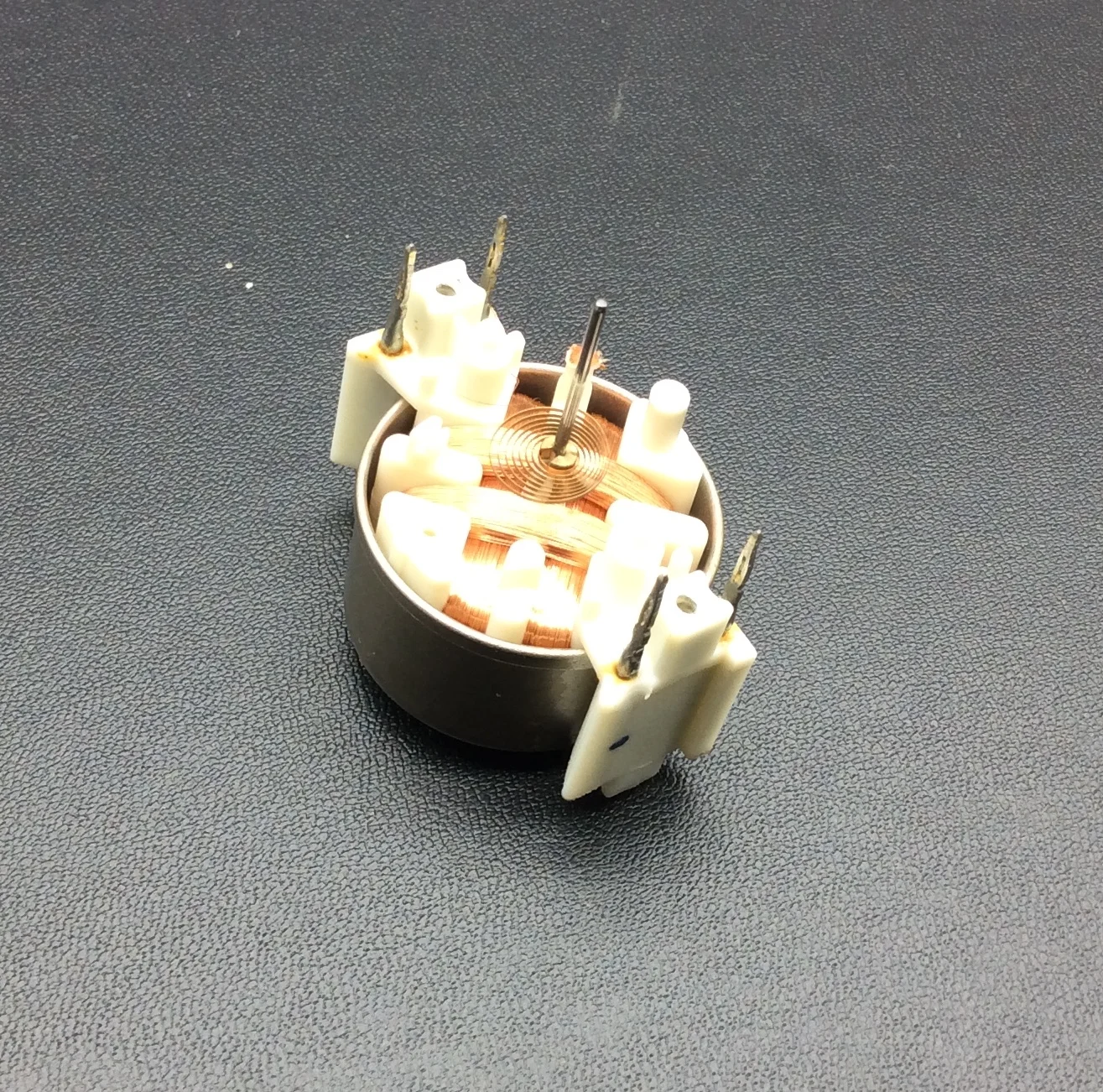 

Б/у кластер двигателя для BMW X5 3 5 7 Series 725 728