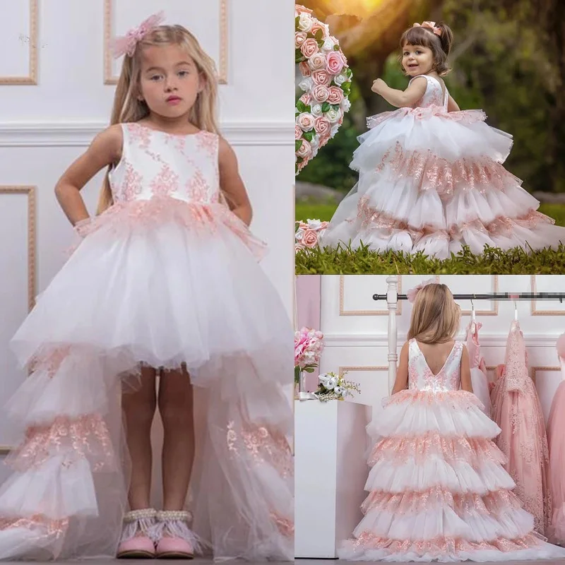 

Lace Appliques Tiered Flower Girl Dresses Tulle Layers Puffy Baby First Communion Dress HIgh-Low Backless Kids Bride Gowns