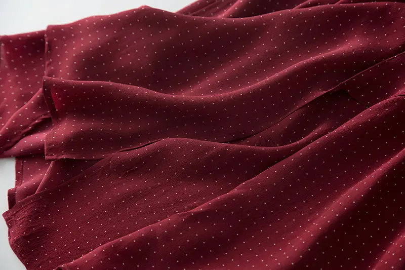 Rob! Foreign MAO welfare money! Pure silk! Mulberry silk red white wave tea tea dress silk dress
