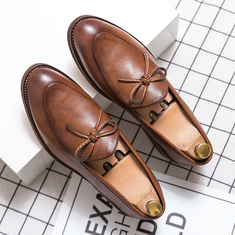 

Large Size All Season All-Matching British Style Loafers for Men Butterfly Rope Knot Design Retro Brown