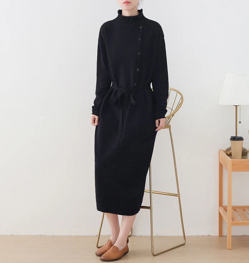 Женское трикотажное платье миди с длинным рукавом высоким воротником и