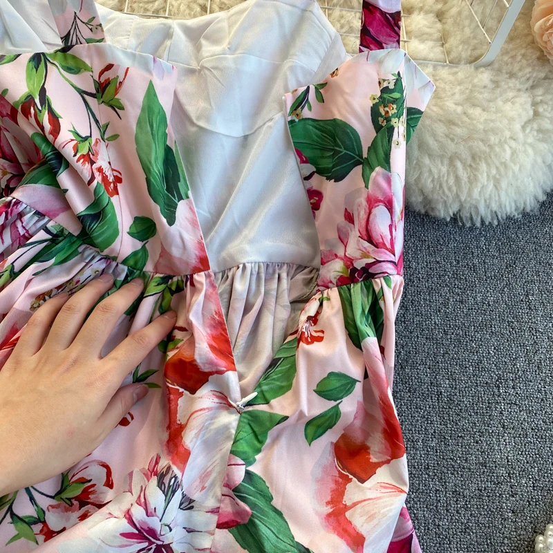 

Women Sexy Spaghetti Strap Sleeveless Square Collar Beach Long Pleated Maxi Dress Bohemian Floral Print Holiday Dress