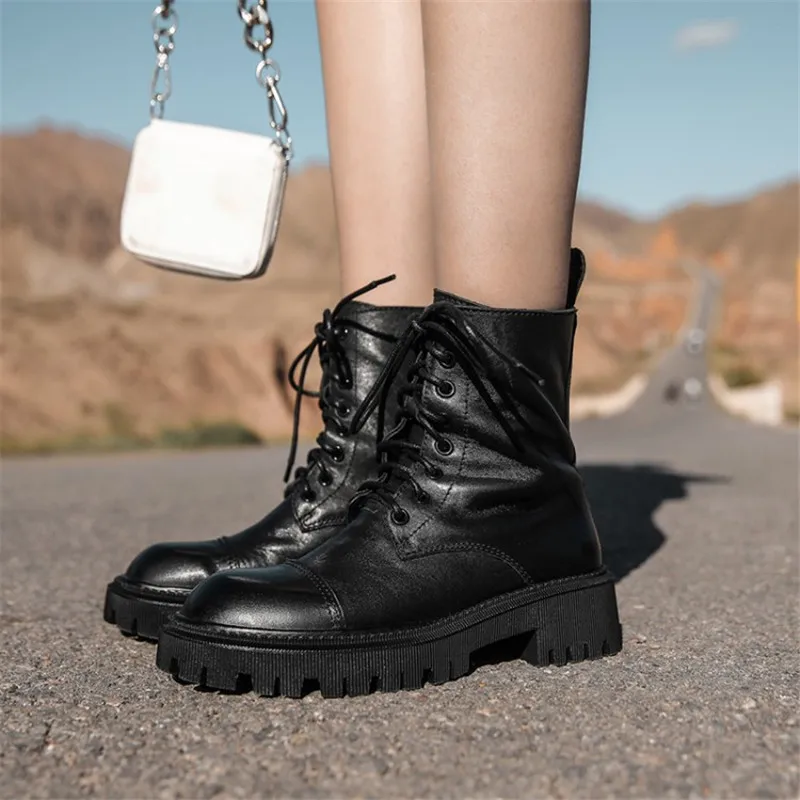 Jual Sepatu Bot Wanita Musim Dingin Dengan Sepatu Platform Tumit Chunky Berenda Sepatu Bot Cocok Untuk Semua Lapisan Mewah Hitam/Lapisan Kulit Babi No.C948