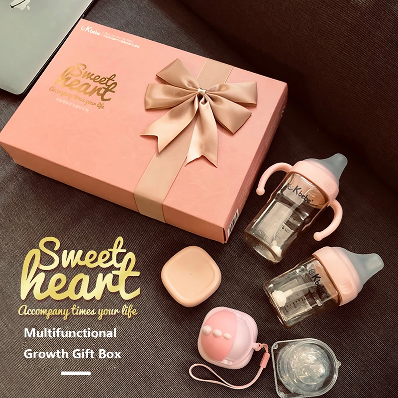 Подарочный набор для кормления новорожденных молоко использования на открытом