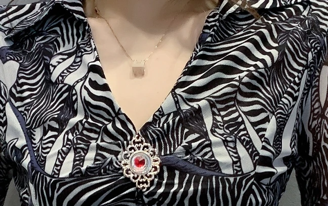 

Fashion Sexy V-Neck Diamonds Print Mesh Blouse Women European Clothes 2020 Spring Long Sleeve Base Shirt Ropa Mujer Top T02608