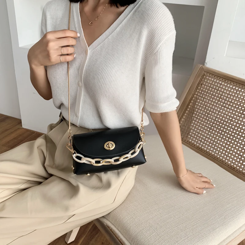 

2021 Summer Shoulder Cross Body Bag Ladies Handbags Solid Color Thick Chain Small PU Leather Crossbody Bags For Women