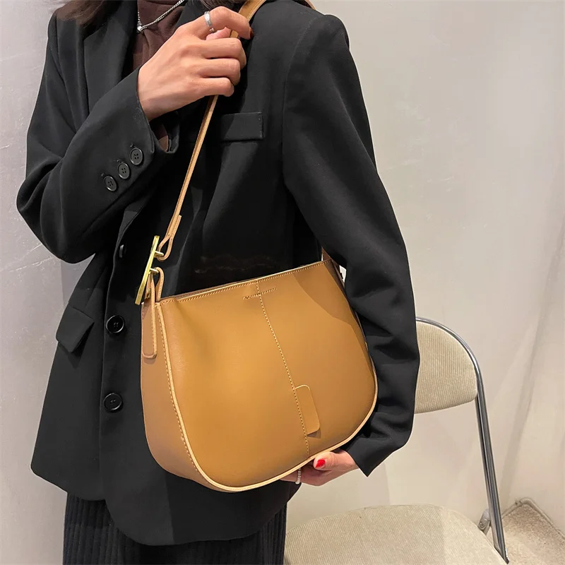 

2021 Casual Women Crossbody Bags Pu Leather Shoulder Bag Simple Travel Handbag for Ladies Solid Color Messenger Bag Gift
