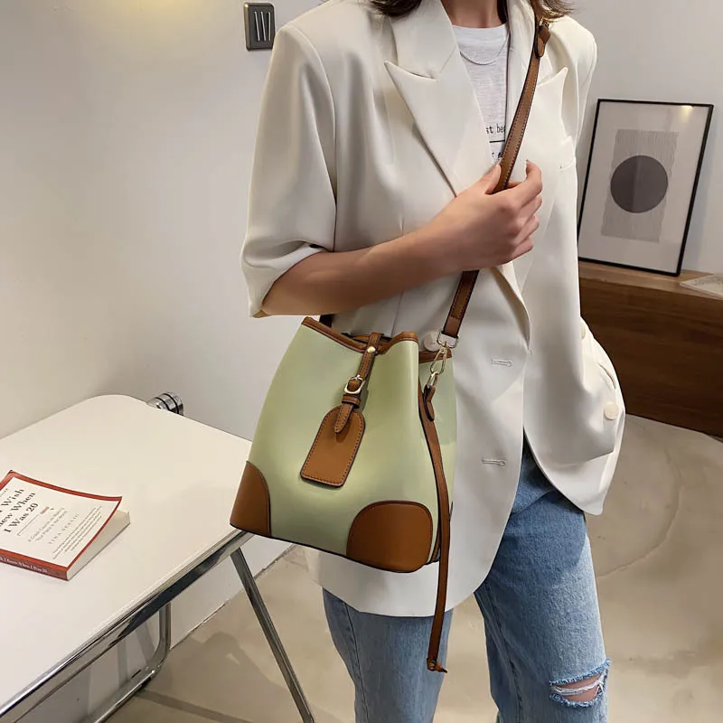 

Patchwork New Bucket Leather Crossbody Bags for Women 2021 Autumn Shoulder Bag Large-Capacity Handbag Ladies Shoulder Travel Bag