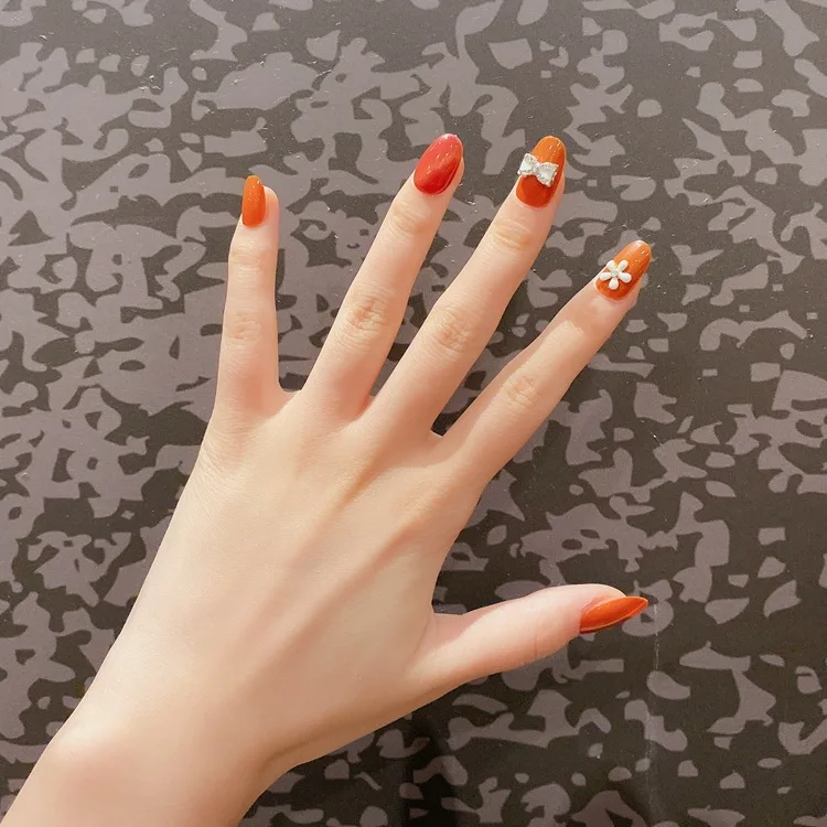 

24pcs/set Women Wearable Full Cover Fake press on Nails Fresh Ballerina Style with Shiny Rhinestone fake nails with gule