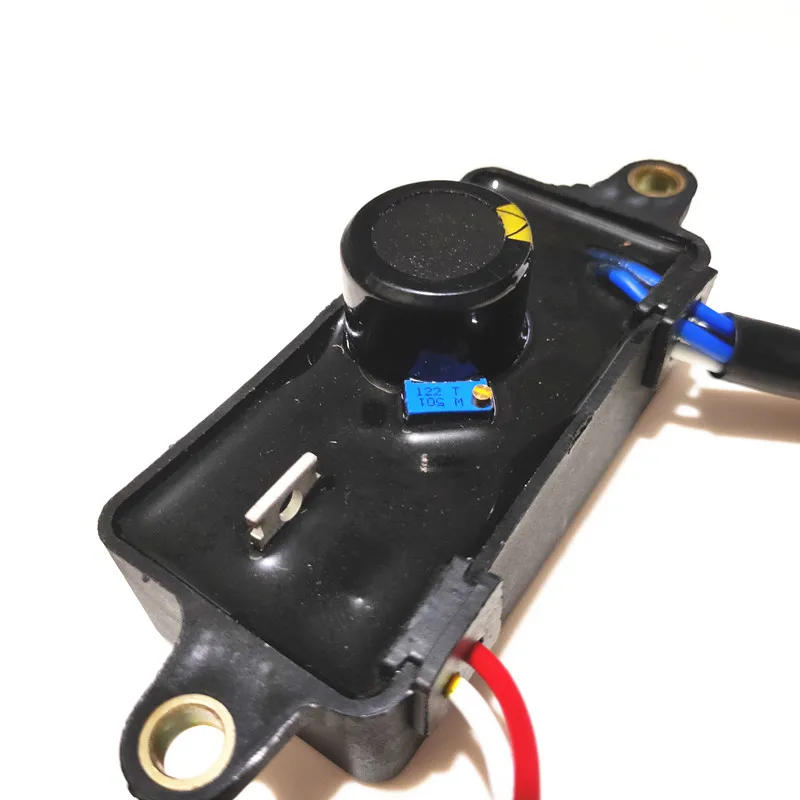 Автоматический регулятор напряжения для бензинового генератора 2-3 кВт EC2500 ZH2500