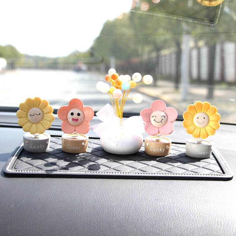 

Car Shaking Head Sunflower Decoration Cute Sun Flower Car Shaking Head Decoration Ornament Car Interior Decoration Accessories