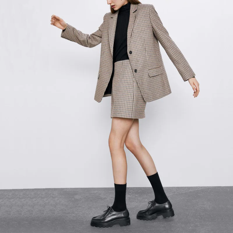 Женский костюм на весну и осень повседневный клетчатый с карманами + мини юбка| |