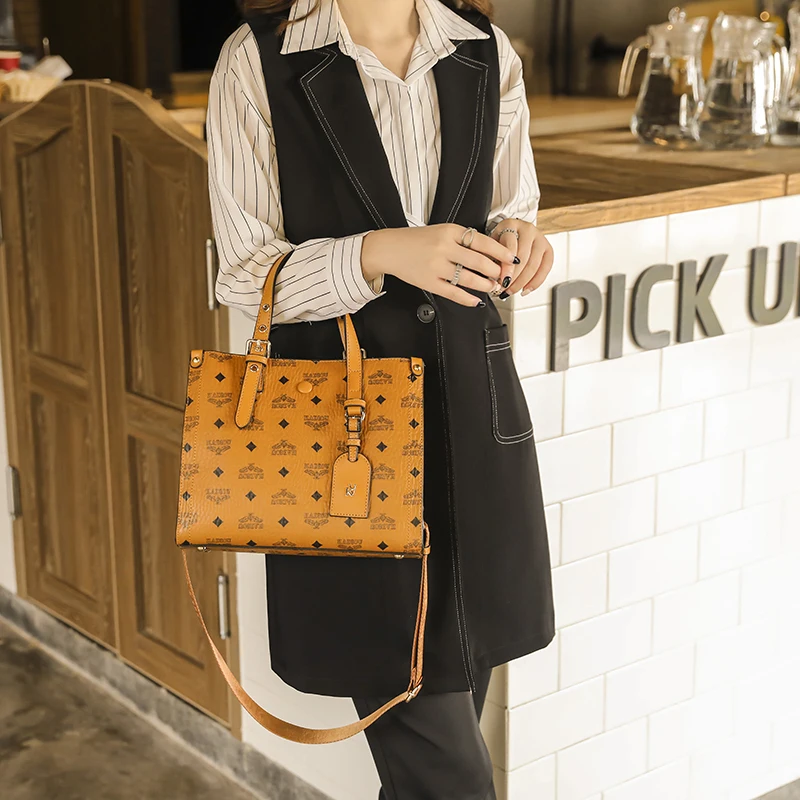 Luxury Brand Handbags 2021 New Fashion Printing 100% Real Cowhide Large-capacity One-shoulder Messenger Bag Gg Sac Luxe Cc GG