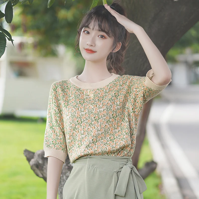 

Тонкая хаки 2020 Новая Винтажная Цветочная вязаная ледяная шелковая футболка с коротким рукавом женский студенческий короткий Свободный Топ