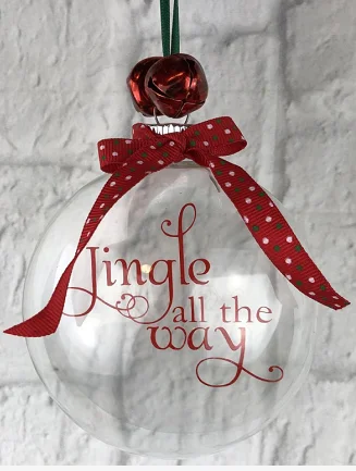 

Персонализированные шары с надписью "Merry Christmas"