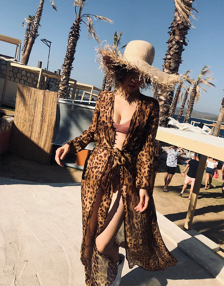 

Женское платье-кардиган с леопардовым принтом, длинным рукавом и V-образным вырезом