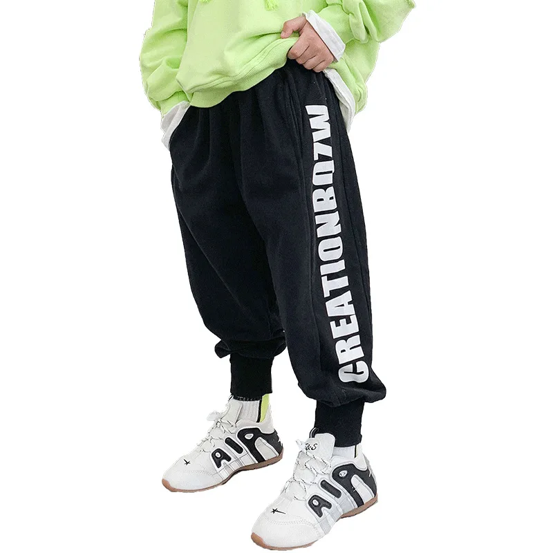 

Boys spring children's casual pants new foreign-style boys cool children's pants fashion in the big children's trend trousers