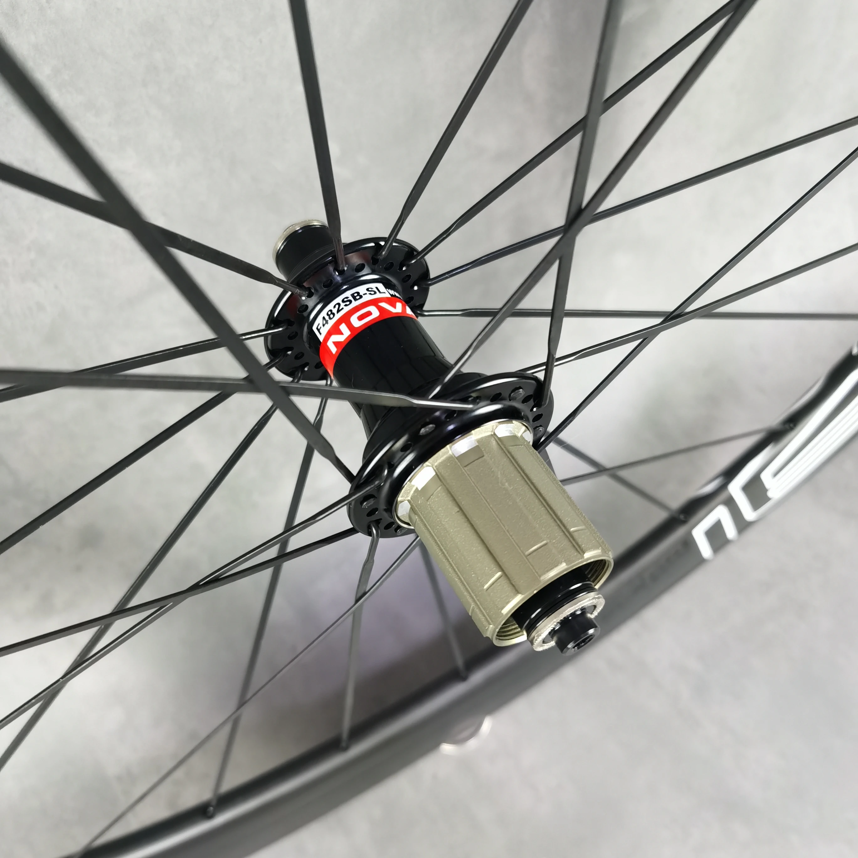 Глубина 60 мм фотолюминесцентный/бескамерный/трубчатый тормоз с ободом UD matte CLX60