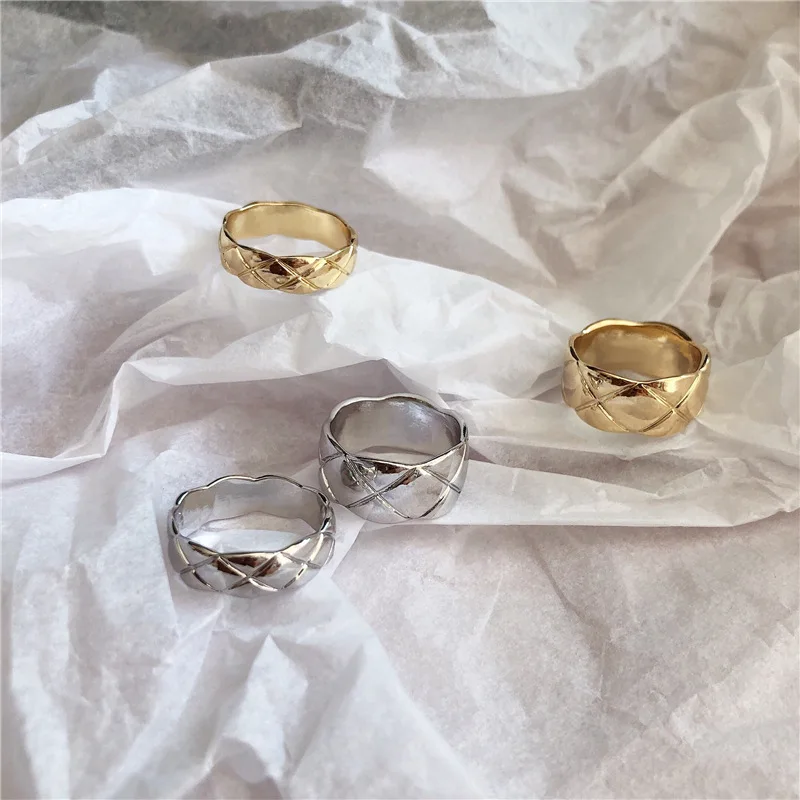 Корейские простые дизайнерские сетчатые кольца с ромбовидными морщинами