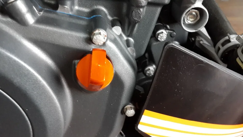 

Motorcycle Orange Aluminum Engine Oil Fuel Drain Plug screws cover For DUKE125 200 390 2013-2017 D UKE125 DUKE200 DUKE390